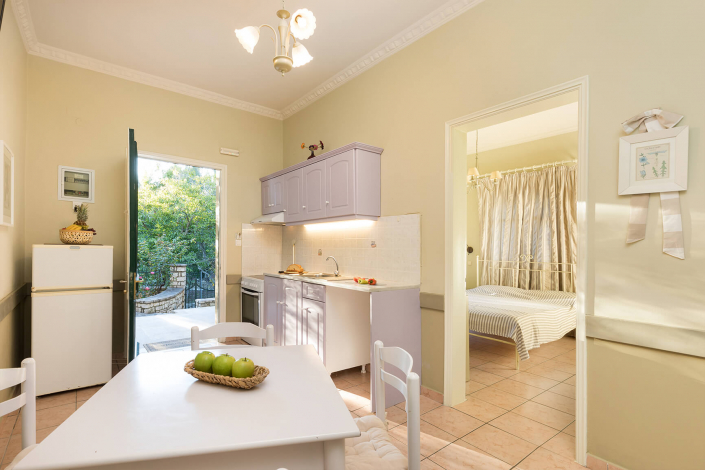 Villa Anthoussa Paleokastritsa - 4 bed apartments cuisine - Corfu Island